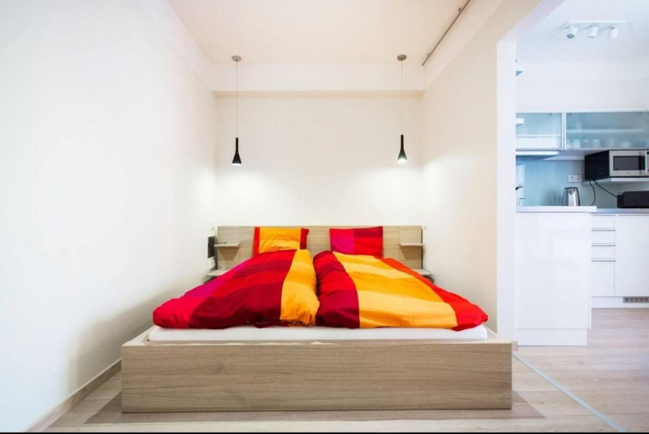 Orangehomes One Bedroom Modern Apartment In The City Center — Photos 3